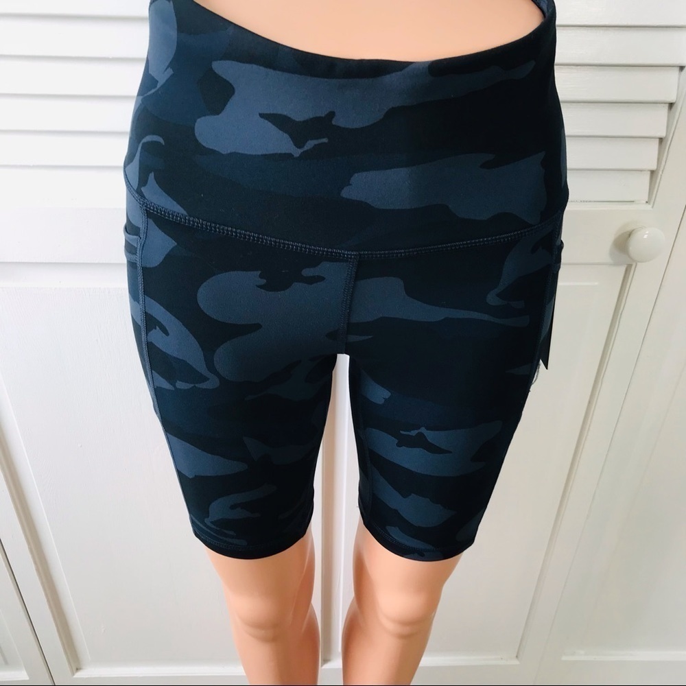 YOGALICIOUS LUX High Waist Running Biker Shorts Size XS - Picture 2 of 10
